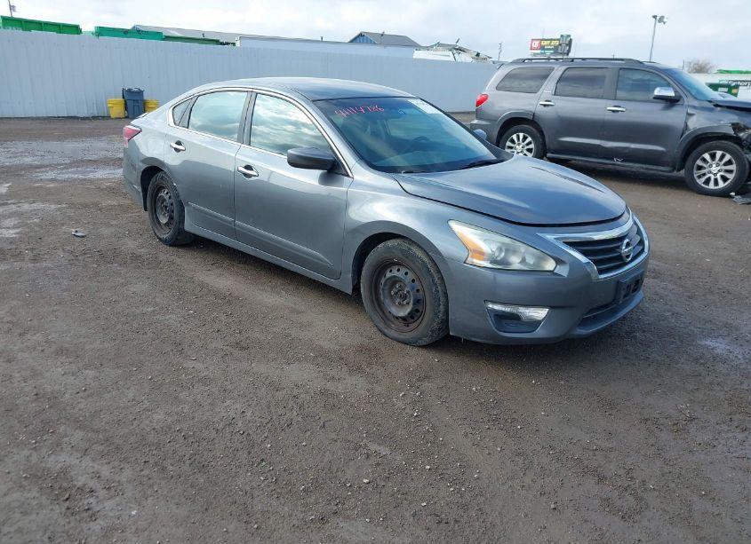 2015 Nissan Altima 2.5 S (VIN 1N4AL3AP7FC138642) main photo