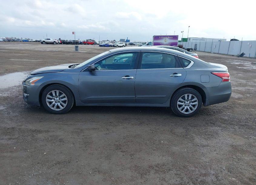 Photo 14 of 2015 Nissan Altima 2.5 S (VIN 1N4AL3AP7FC138642)