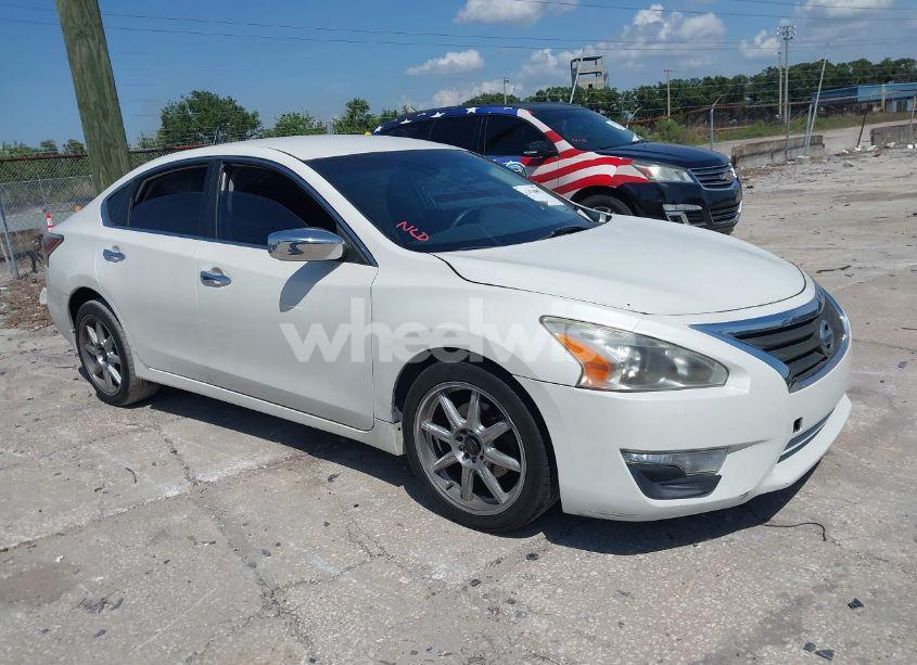 2015 Nissan Altima 2.5 S (VIN 1N4AL3AP7FC139287) main photo