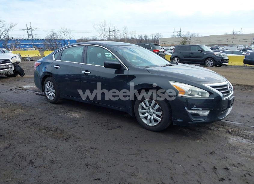 2015 Nissan Altima 2.5 S (VIN 1N4AL3AP7FC149673) main photo