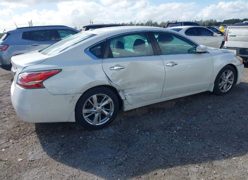 Photo 4 of 2015 Nissan Altima 2.5 SL (VIN 1N4AL3AP7FC151553)