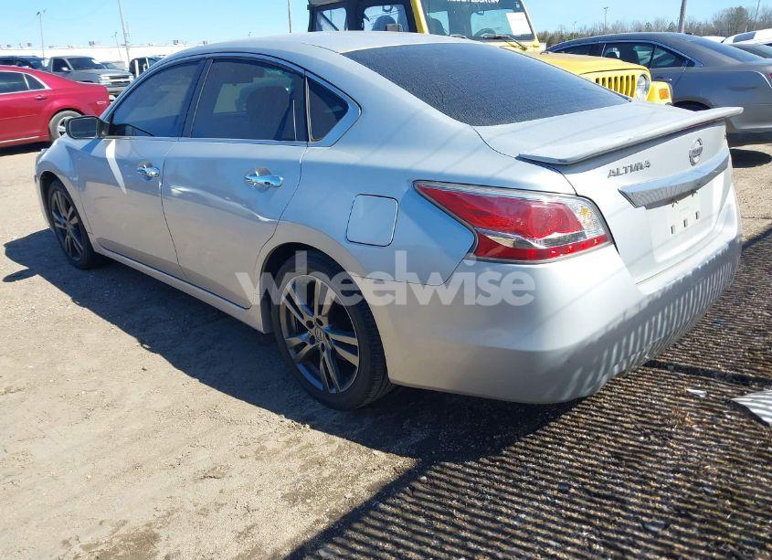 Photo 3 of 2015 Nissan Altima 2.5/2.5 S/2.5 SL/2.5 SV (VIN 1N4AL3AP7FC167641)