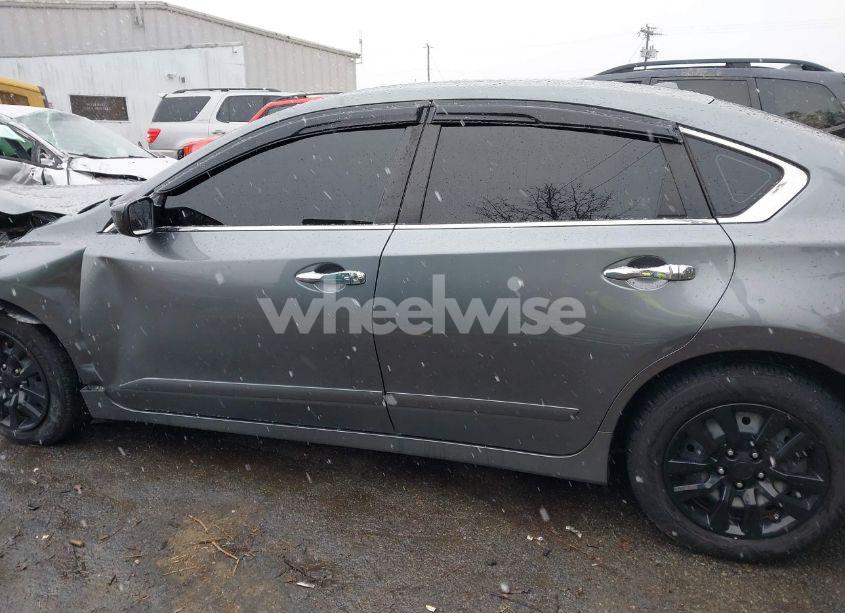 Photo 14 of 2015 Nissan Altima 2.5 S (VIN 1N4AL3AP7FC170894)