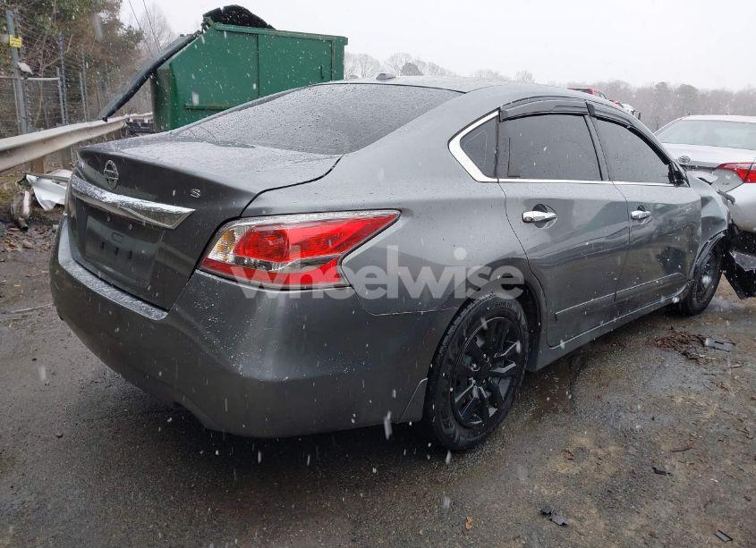 Photo 4 of 2015 Nissan Altima 2.5 S (VIN 1N4AL3AP7FC170894)