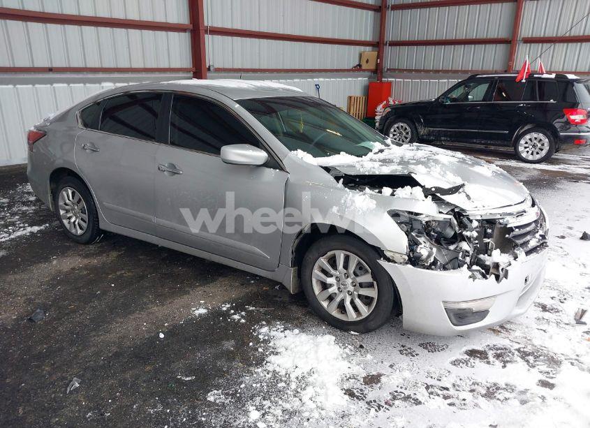 2015 Nissan Altima 2.5 S (VIN 1N4AL3AP7FC194127) main photo