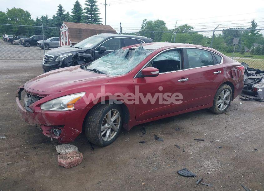 Photo 2 of 2015 Nissan Altima 2.5 SV (VIN 1N4AL3AP7FC205403)