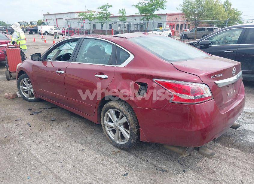 Photo 3 of 2015 Nissan Altima 2.5 SV (VIN 1N4AL3AP7FC205403)