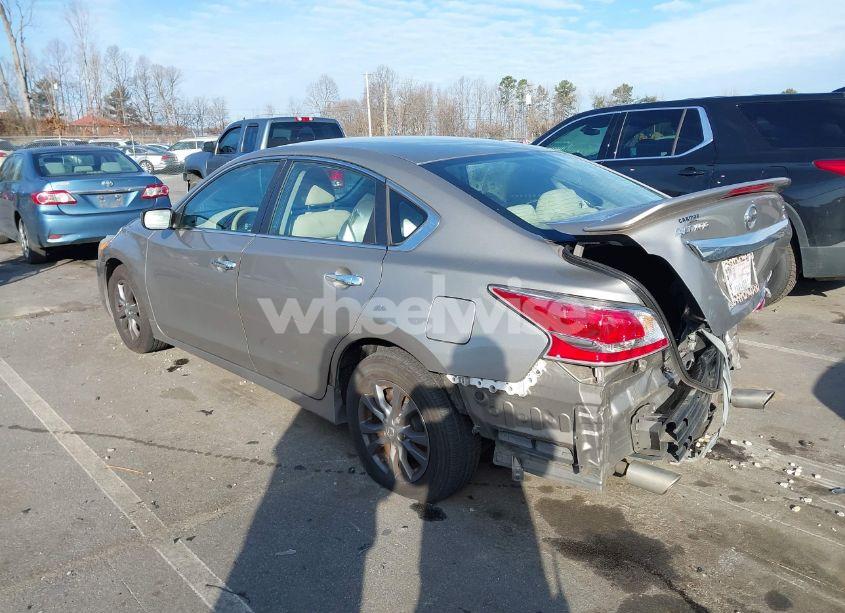 Photo 3 of 2015 Nissan Altima 2.5 S (VIN 1N4AL3AP7FC211265)