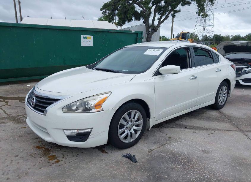 Photo 2 of 2015 Nissan Altima 2.5 S (VIN 1N4AL3AP7FC212819)