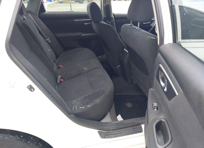 Photo 8 of 2015 Nissan Altima 2.5 S (VIN 1N4AL3AP7FC212819)