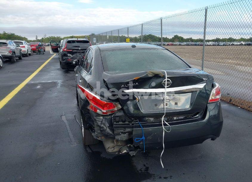 Photo 6 of 2015 Nissan Altima 2.5 SV (VIN 1N4AL3AP7FC216305)