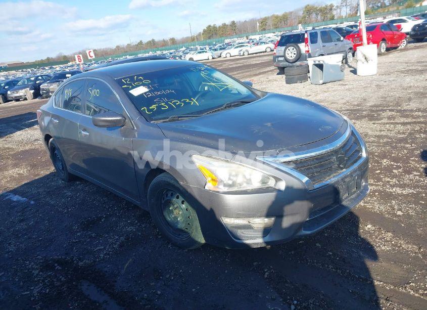 2015 Nissan Altima 2.5 S (VIN 1N4AL3AP7FC226879) main photo