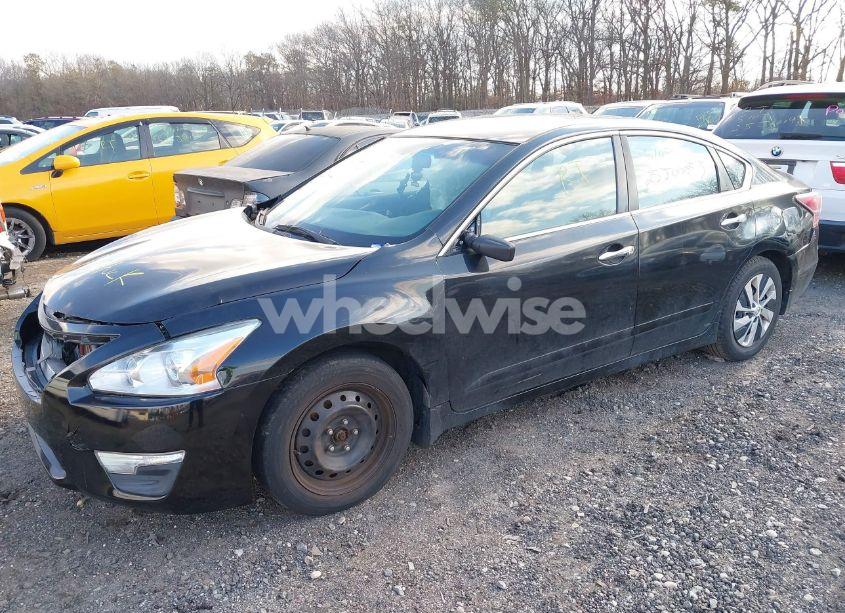 Photo 2 of 2015 Nissan Altima 2.5 S (VIN 1N4AL3AP7FC231578)