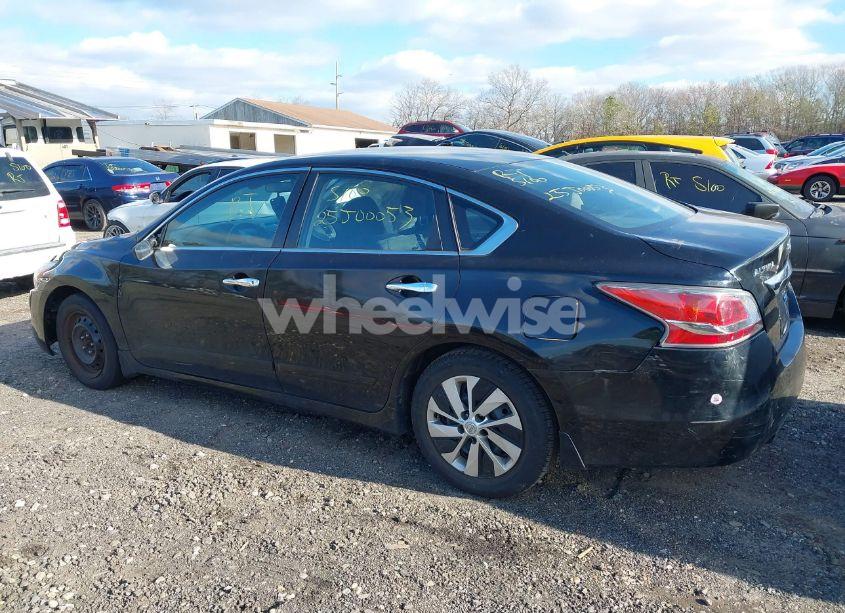 Photo 3 of 2015 Nissan Altima 2.5 S (VIN 1N4AL3AP7FC231578)
