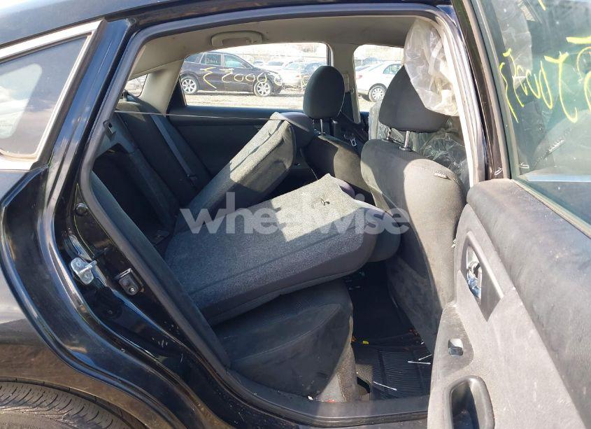 Photo 8 of 2015 Nissan Altima 2.5 S (VIN 1N4AL3AP7FC231578)