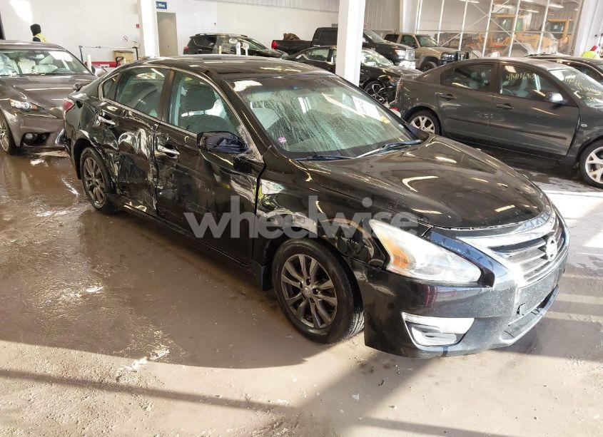 2015 Nissan Altima 2.5 S (VIN 1N4AL3AP7FC236196) main photo