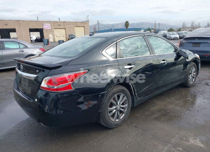 Photo 4 of 2015 Nissan Altima 2.5 S (VIN 1N4AL3AP7FC244363)