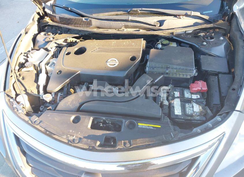 Photo 10 of 2015 Nissan Altima 2.5/2.5 S/2.5 SL/2.5 SV (VIN 1N4AL3AP7FC247070)
