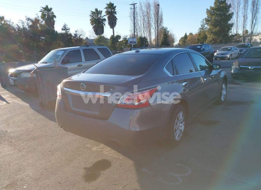 Photo 4 of 2015 Nissan Altima 2.5/2.5 S/2.5 SL/2.5 SV (VIN 1N4AL3AP7FC247070)