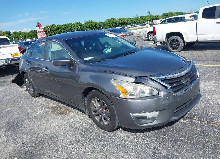 2015 Nissan Altima 2.5 S (VIN 1N4AL3AP7FC254987) main photo