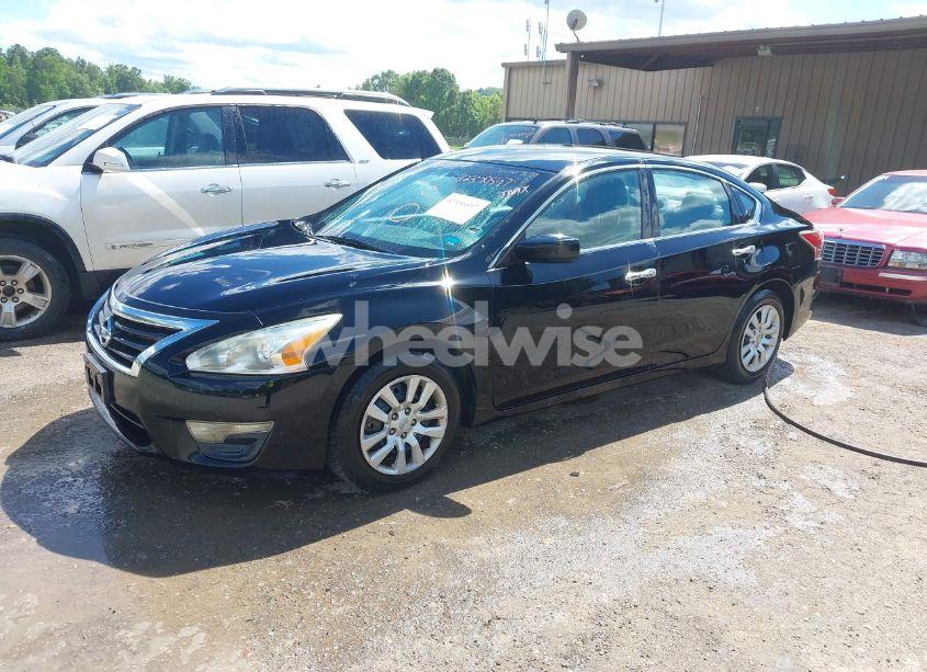 Photo 2 of 2015 Nissan Altima (VIN 1N4AL3AP7FC259638)