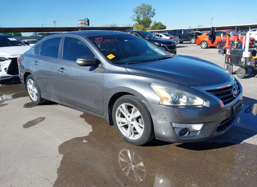 2015 Nissan Altima 2.5 SV (VIN 1N4AL3AP7FC263169) main photo