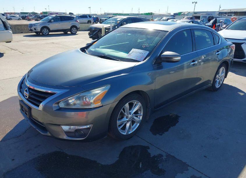 Photo 2 of 2015 Nissan Altima 2.5 SV (VIN 1N4AL3AP7FC263169)