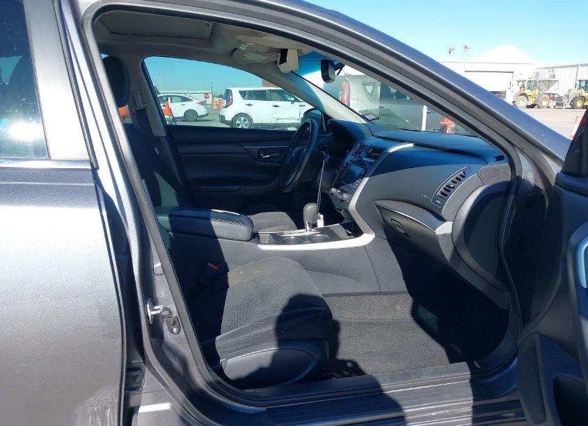 Photo 5 of 2015 Nissan Altima 2.5 SV (VIN 1N4AL3AP7FC263169)