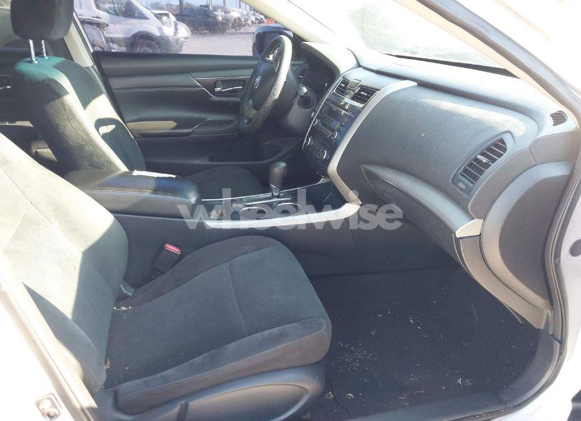 Photo 5 of 2015 Nissan Altima 2.5/2.5 S/2.5 SL/2.5 SV (VIN 1N4AL3AP7FC272230)