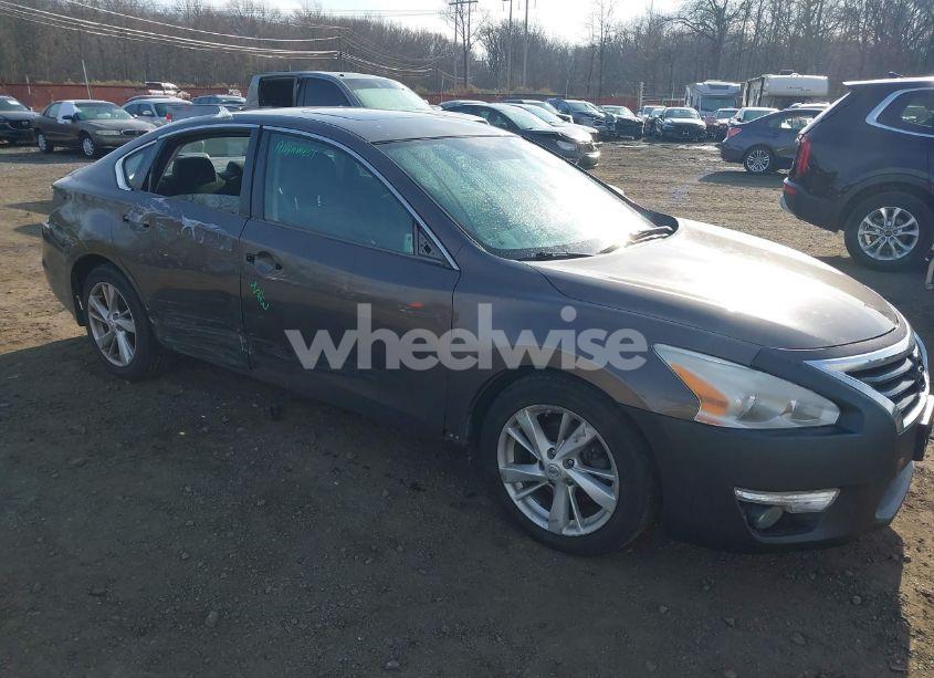 Photo 6 of 2015 Nissan Altima 2.5 SV (VIN 1N4AL3AP7FC272776)