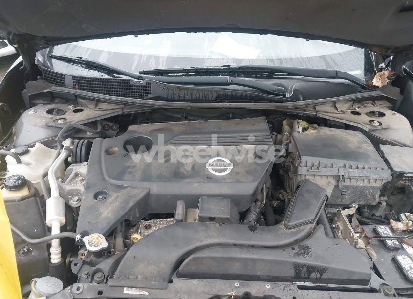 Photo 10 of 2015 Nissan Altima 2.5/2.5 S/2.5 SL/2.5 SV (VIN 1N4AL3AP7FC273054)