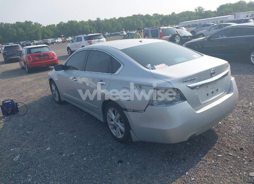 Photo 3 of 2015 Nissan Altima 2.5 SV (VIN 1N4AL3AP7FC274303)