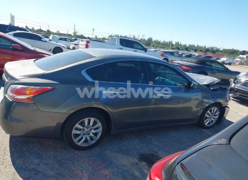 Photo 13 of 2015 Nissan Altima 2.5/2.5 S/2.5 SL/2.5 SV (VIN 1N4AL3AP7FC274415)