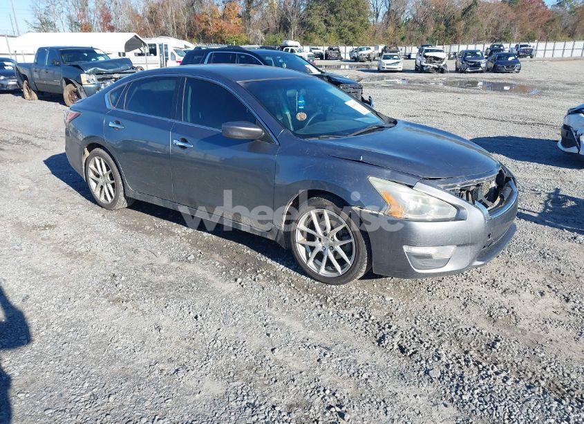 2015 Nissan Altima 2.5 S (VIN 1N4AL3AP7FC277847) main photo