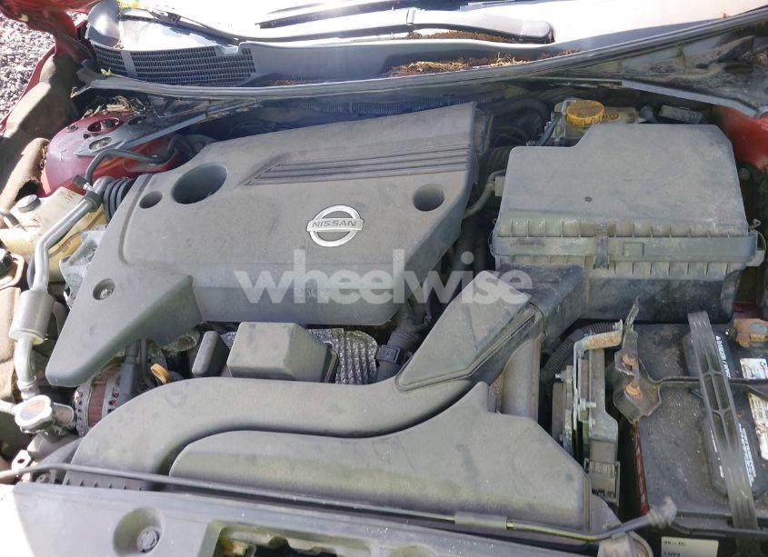 Photo 10 of 2015 Nissan Altima 2.5/2.5 S/2.5 SL/2.5 SV (VIN 1N4AL3AP7FC298469)