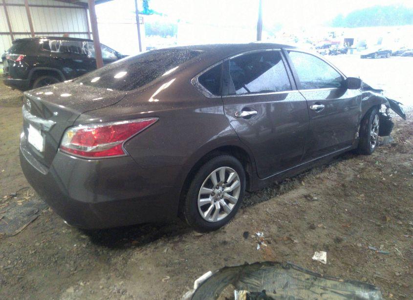 Photo 4 of 2015 Nissan Altima 2.5/2.5 S/2.5 SL/2.5 SV (VIN 1N4AL3AP7FC299430)