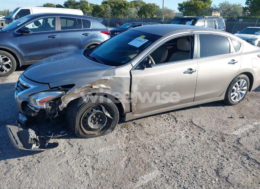 Photo 2 of 2015 Nissan Altima 2.5/2.5 S/2.5 SL/2.5 SV (VIN 1N4AL3AP7FC422613)