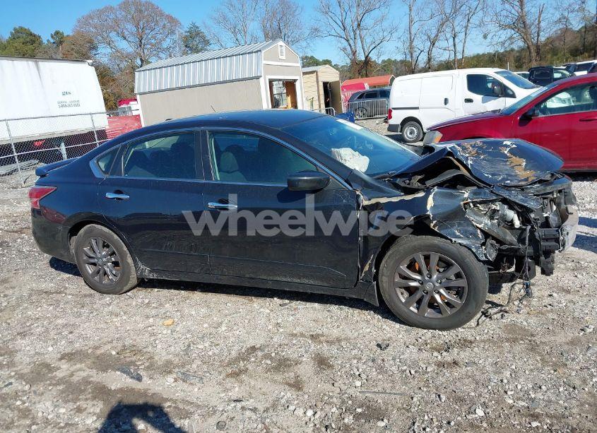 Photo 13 of 2015 Nissan Altima 2.5 S (VIN 1N4AL3AP7FC423776)