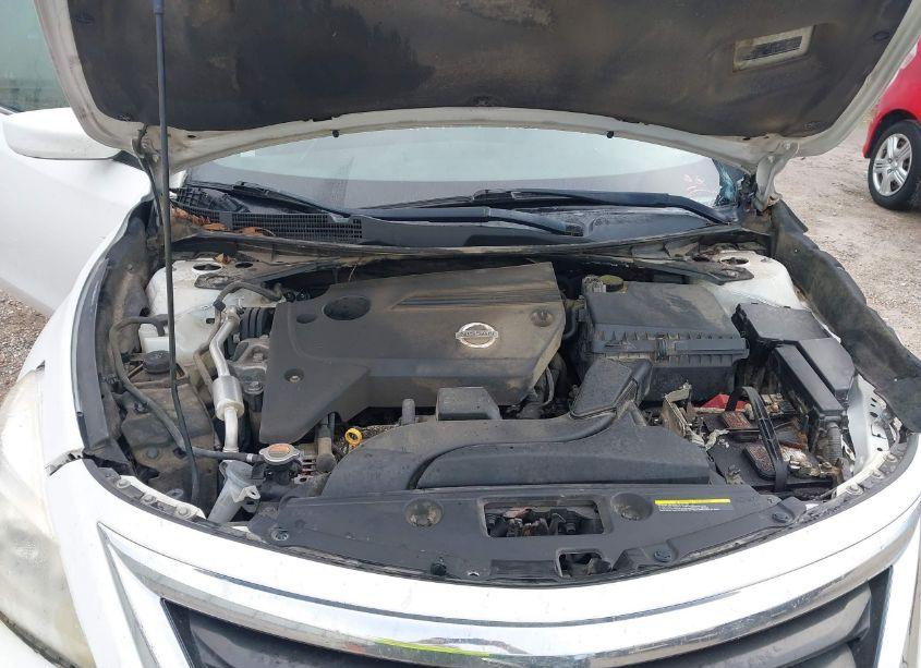 Photo 10 of 2015 Nissan Altima 2.5/2.5 S/2.5 SL/2.5 SV (VIN 1N4AL3AP7FC442960)