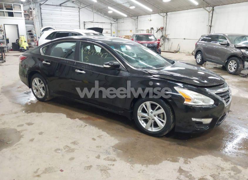 2015 Nissan Altima 2.5 SV (VIN 1N4AL3AP7FC449066) main photo