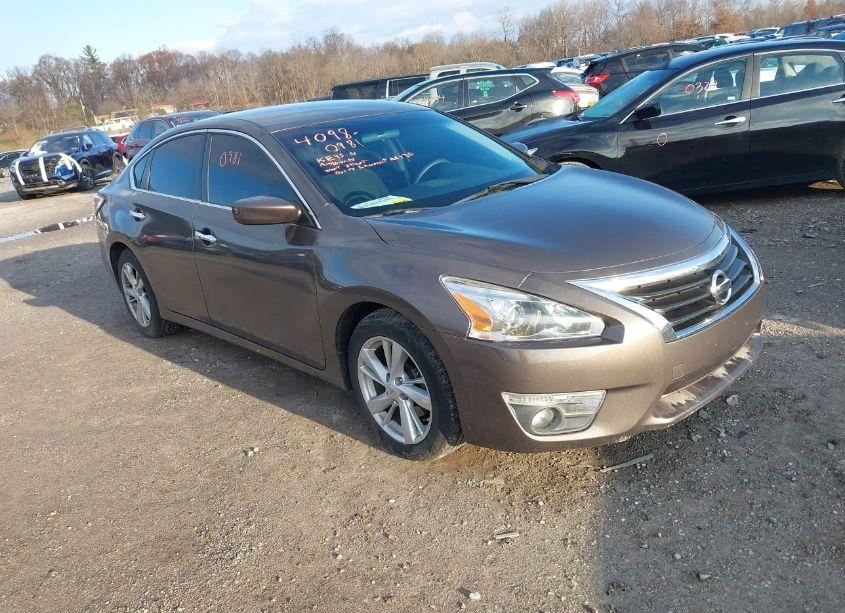 2015 Nissan Altima 2.5 SV (VIN 1N4AL3AP7FC455336) main photo