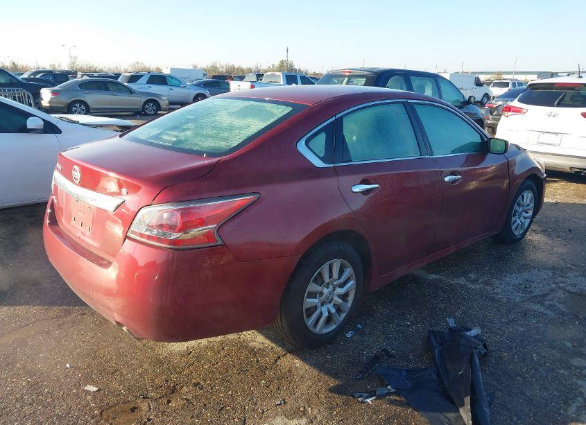 Photo 4 of 2015 Nissan Altima 2.5 S (VIN 1N4AL3AP7FC458303)