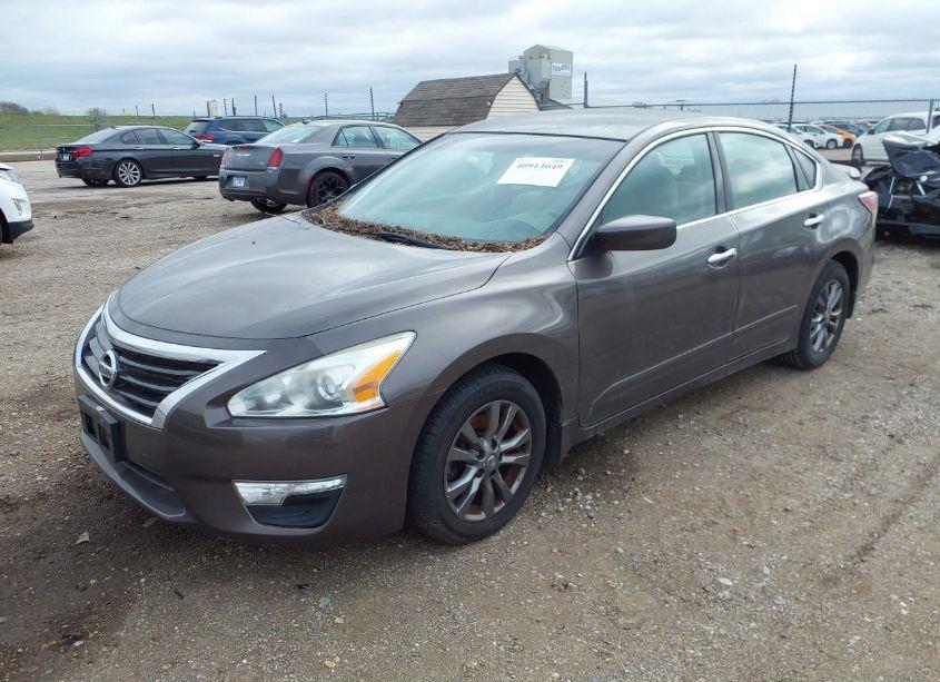 Photo 2 of 2015 Nissan Altima 2.5 S (VIN 1N4AL3AP7FC458656)