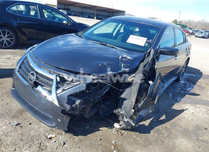 Photo 2 of 2015 Nissan Altima 2.5 S (VIN 1N4AL3AP7FC460651)