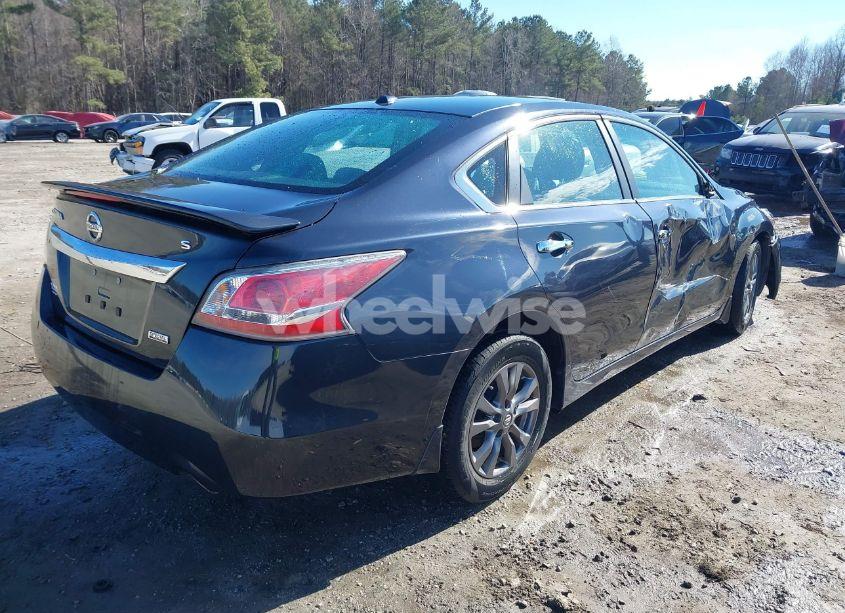 Photo 4 of 2015 Nissan Altima 2.5 S (VIN 1N4AL3AP7FC460651)
