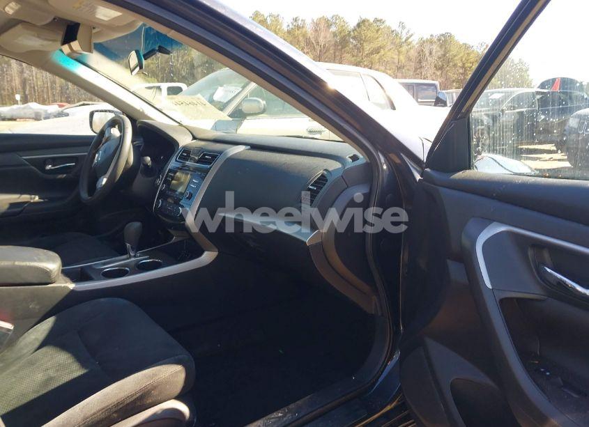 Photo 5 of 2015 Nissan Altima 2.5 S (VIN 1N4AL3AP7FC460651)