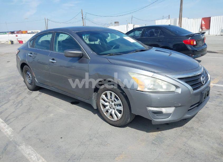 2015 Nissan Altima 2.5 S (VIN 1N4AL3AP7FC474615) main photo