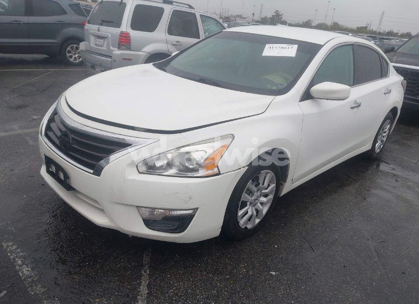 Photo 2 of 2015 Nissan Altima 2.5 S (VIN 1N4AL3AP7FC476798)