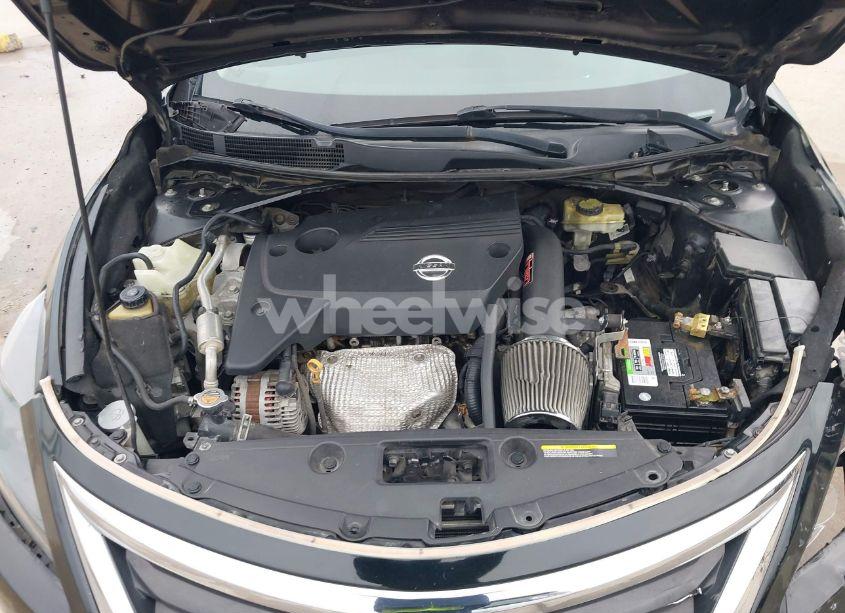 Photo 10 of 2015 Nissan Altima 2.5 SV (VIN 1N4AL3AP7FC477773)