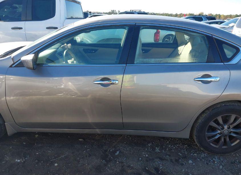 Photo 13 of 2015 Nissan Altima 2.5 S (VIN 1N4AL3AP7FC479653)